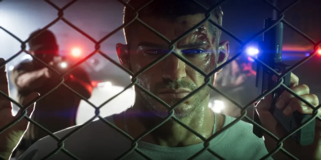 Jason empunhando uma arma atrás de uma cerca de arame farpado enquanto é encurralado por luzes policiais no sistema de procurado de GTA 6